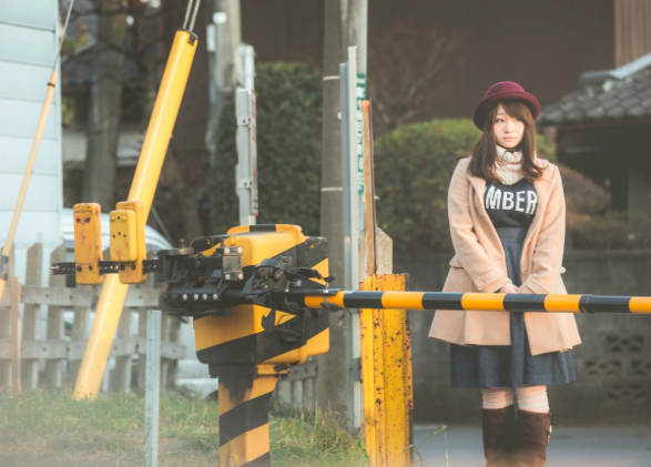 踏切女子